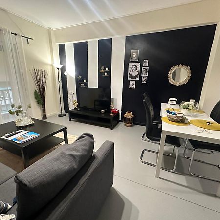 Koukaki Urban Retreat, Steps From The Acropolis Apartment Athens Ngoại thất bức ảnh
