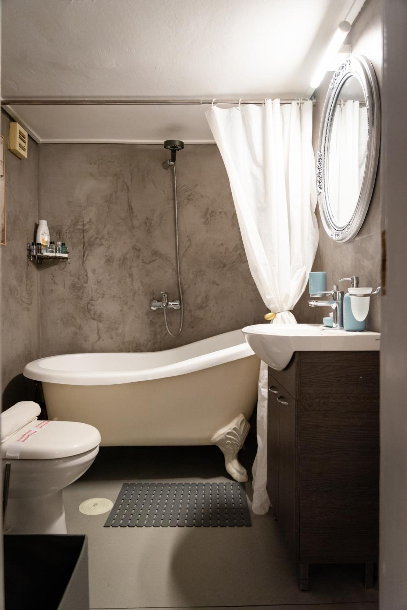 Koukaki Urban Retreat, Steps From The Acropolis Apartment Athens Ngoại thất bức ảnh