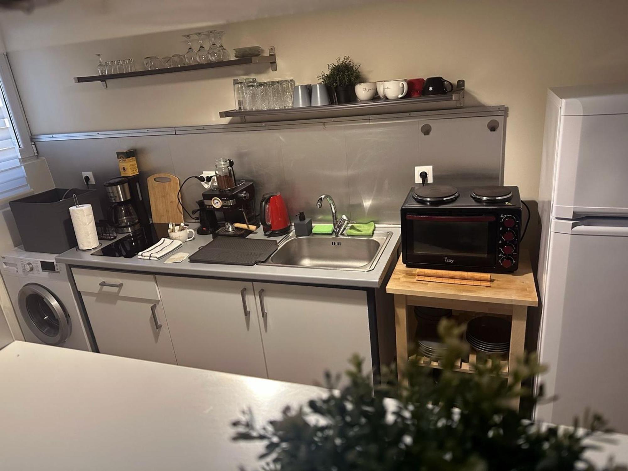 Koukaki Urban Retreat, Steps From The Acropolis Apartment Athens Ngoại thất bức ảnh