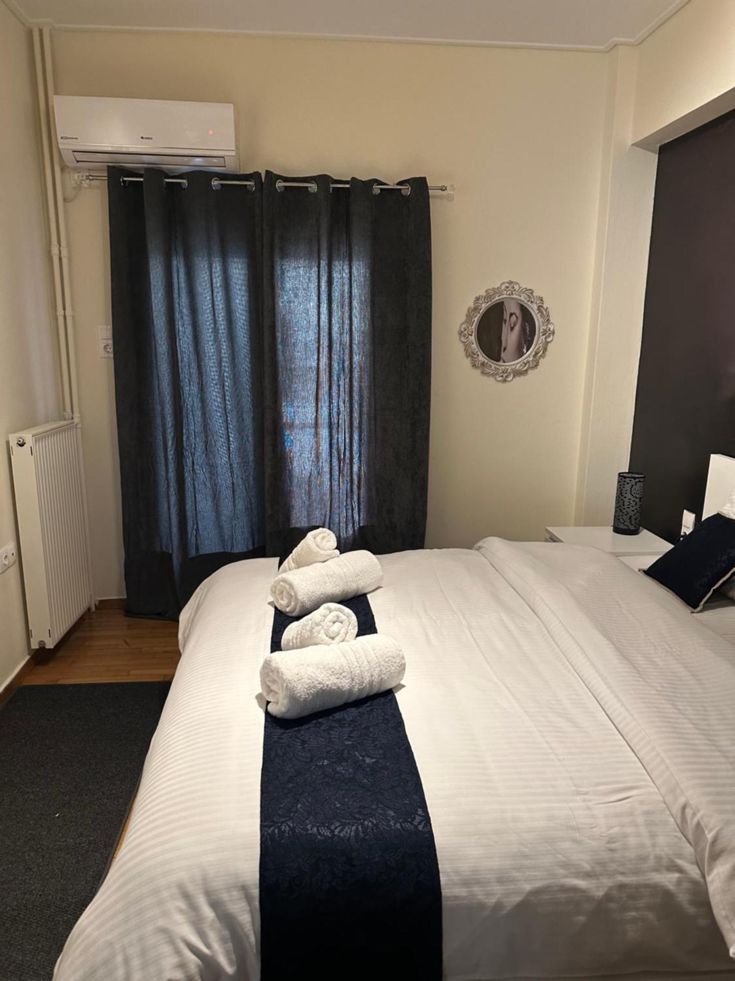 Koukaki Urban Retreat, Steps From The Acropolis Apartment Athens Ngoại thất bức ảnh